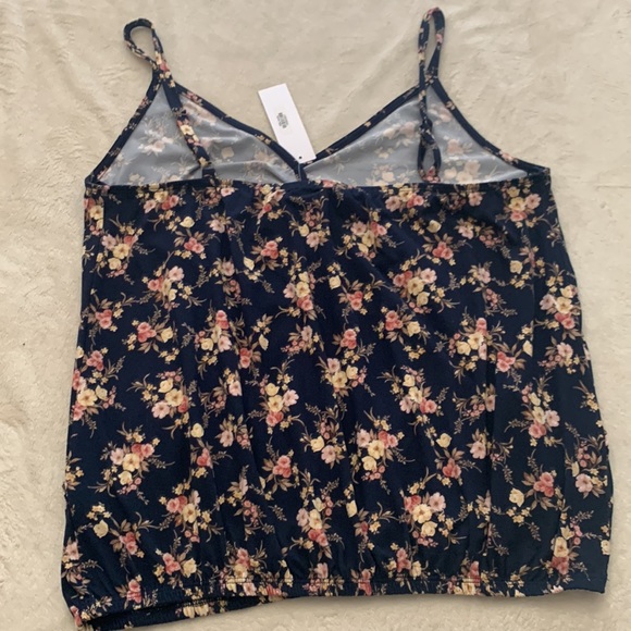 Floral tank top - Picture 5 of 7